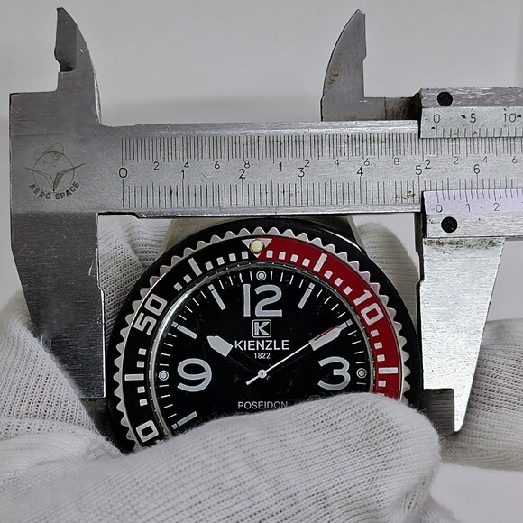 Kienzle Poseidon 1822 Date 53mm Case Rubber Band Quartz Men's German Wristwatch - Picture 9 of 9